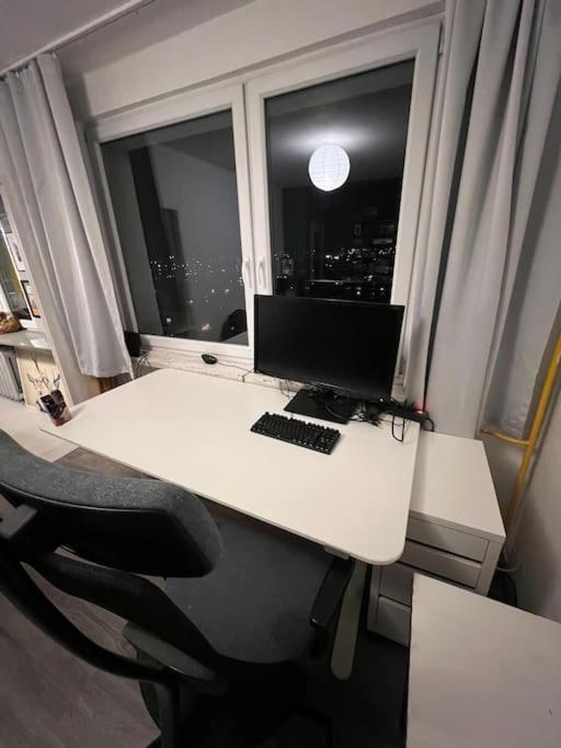 Inspirujace Miejsce Z Widokiem Na Miasto! Lodz  Ngoại thất bức ảnh